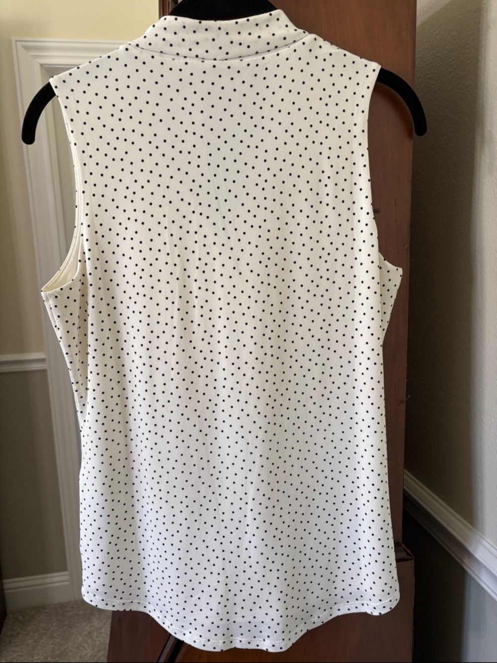 2 White House Black Market Sleeveless Lined V-Neck Tops: Pink White Polka Dot - Picture 10 of 16